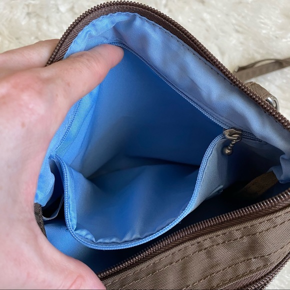 Baggallini Brown Crossbody Bag & Matching Wristlet - Picture 9 of 16